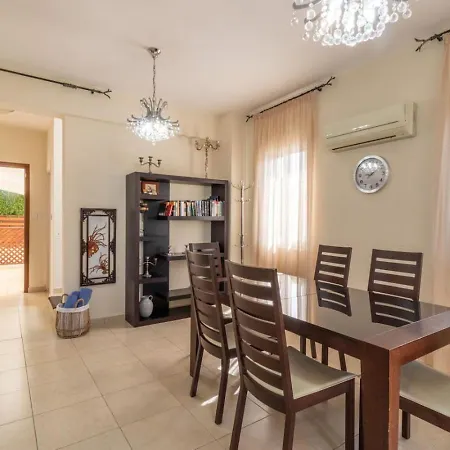 - 3br Romantic Retreat Near Coral Bay