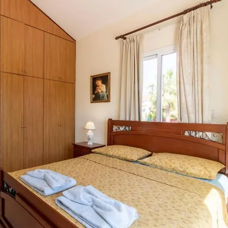 - 3br Romantic Retreat Near Coral Bay * Peyia