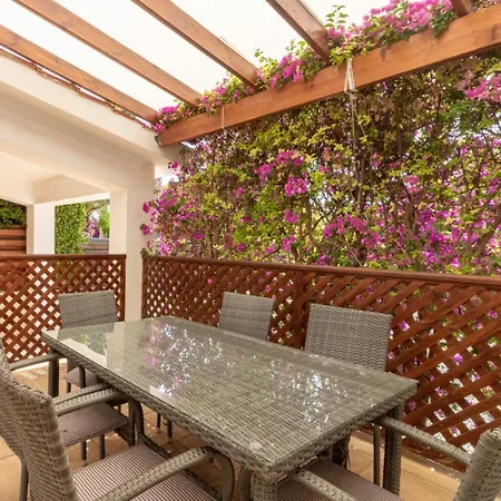 - 3br Romantic Retreat Near Coral Bay Holiday home Peyia